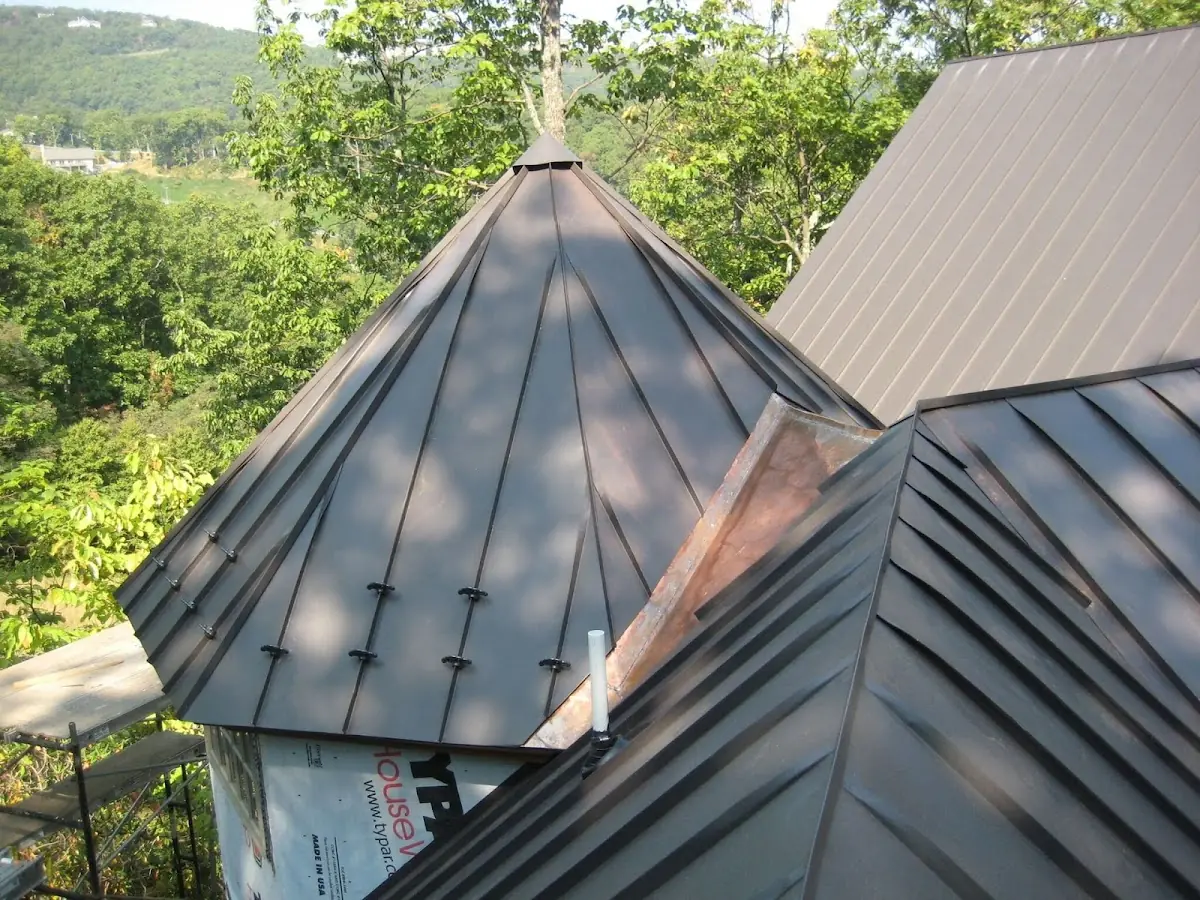 Professional Gutter Cleaning by Craftsman Roofing in Glendora
